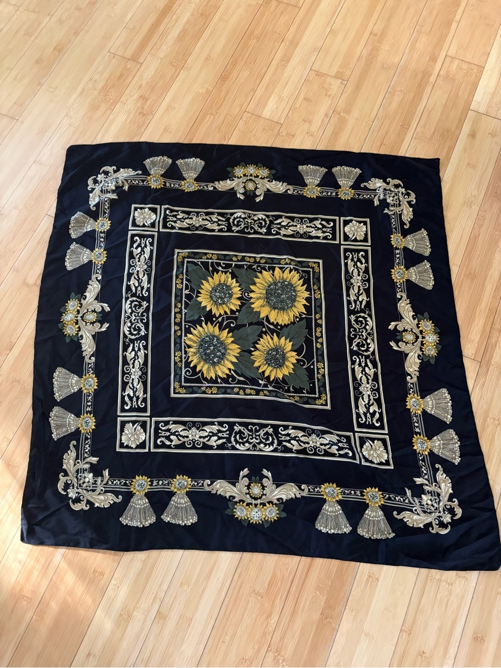 Vintage Made in Italy 100% Polyester Scarf